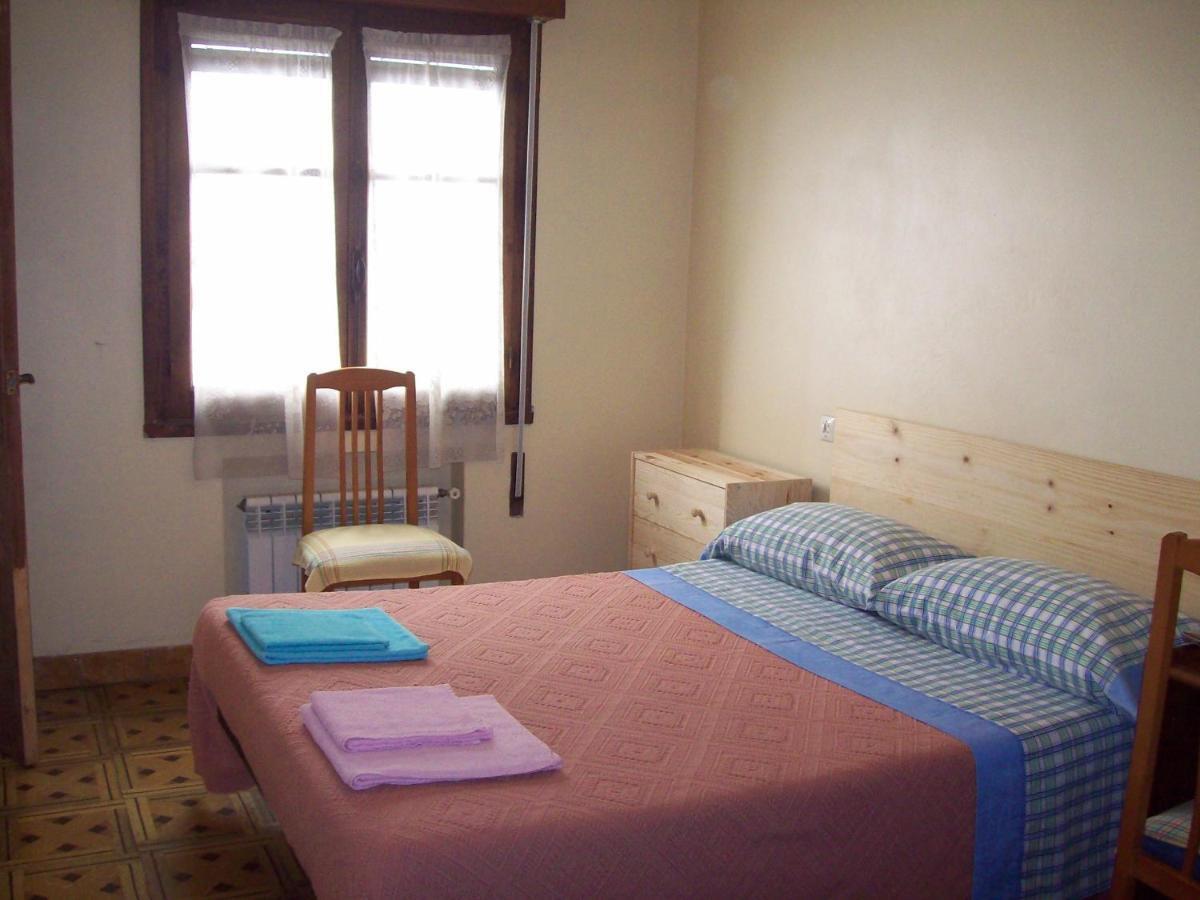 Pension Los Pinos Хихон Экстерьер фото