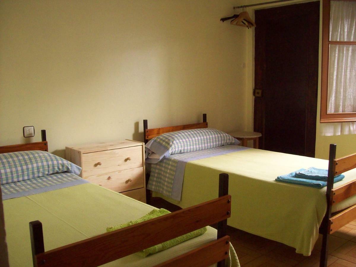 Pension Los Pinos Хихон Экстерьер фото